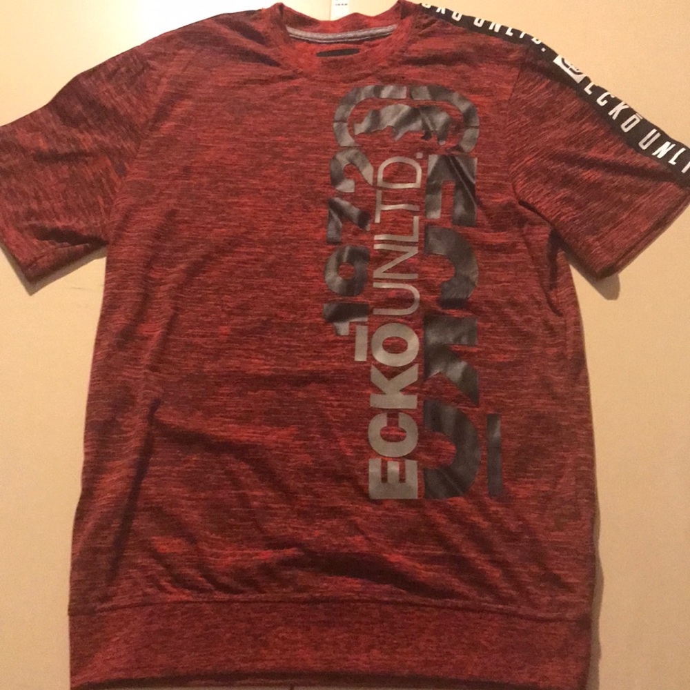 Red/black Ecko Unlimited Shirt